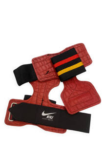 کفبند کراس 7 مدل نایک – ترکیب استحکام، راحتی و طراحی حرفه‌ای برای تمرینات ورزشی